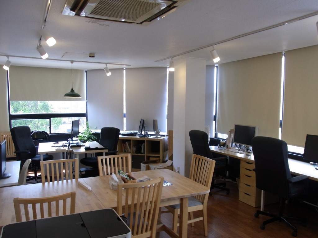 JUSO Coworking の固定席・集中デスク